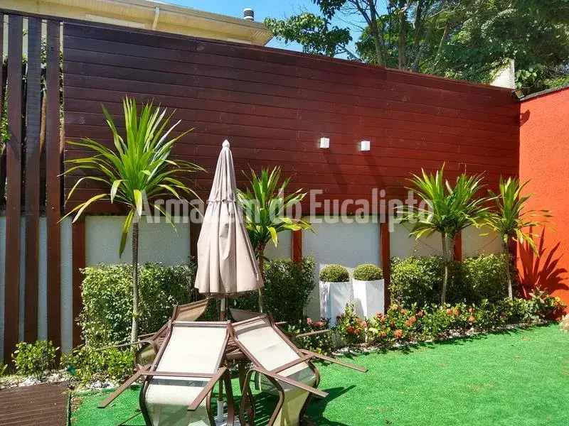 Cercas, Painéis e Escadas em Eucalipto Tratado — foto 1