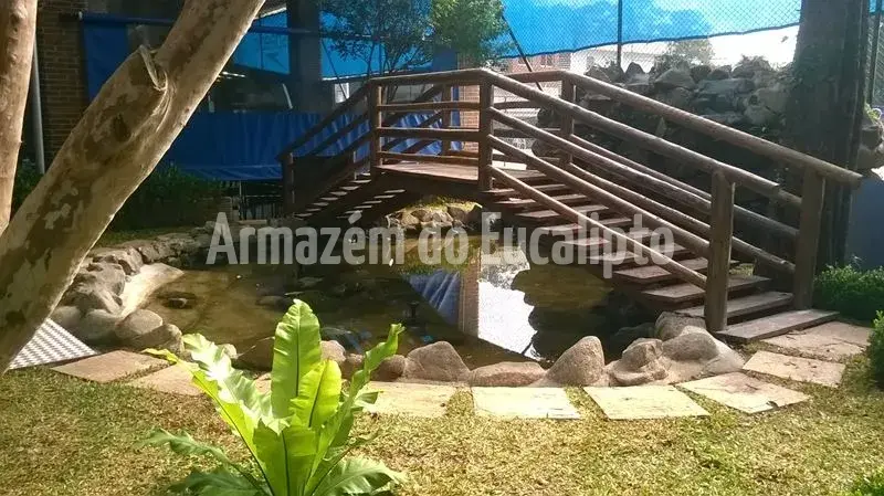 Cercas, Painéis e Escadas em Eucalipto Tratado — foto 2