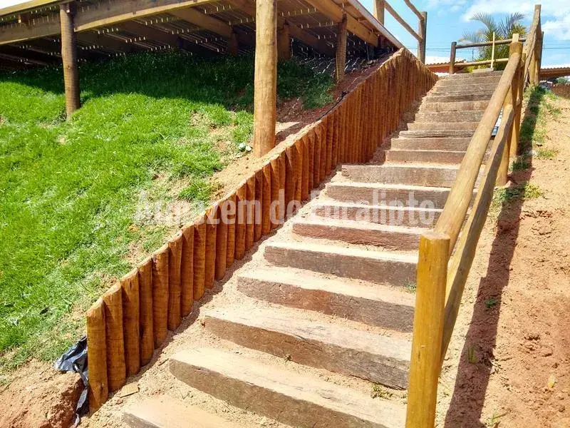 Cercas, Painéis e Escadas em Eucalipto Tratado — foto 29