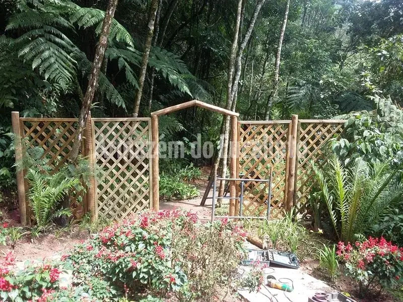 Cercas, Painéis e Escadas em Eucalipto Tratado — foto 42