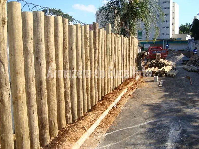 Cercas, Painéis e Escadas em Eucalipto Tratado — foto 47