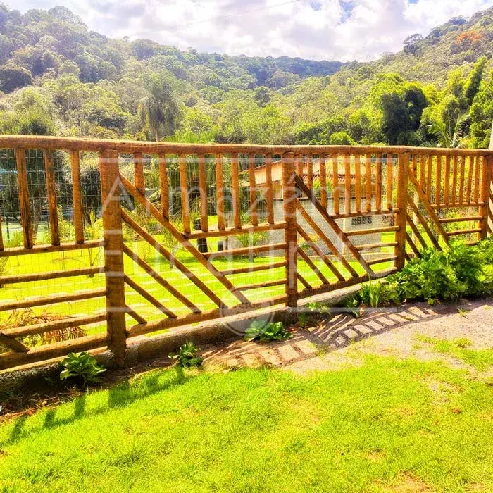 Cercas, Painéis e Escadas em Eucalipto Tratado — foto 72