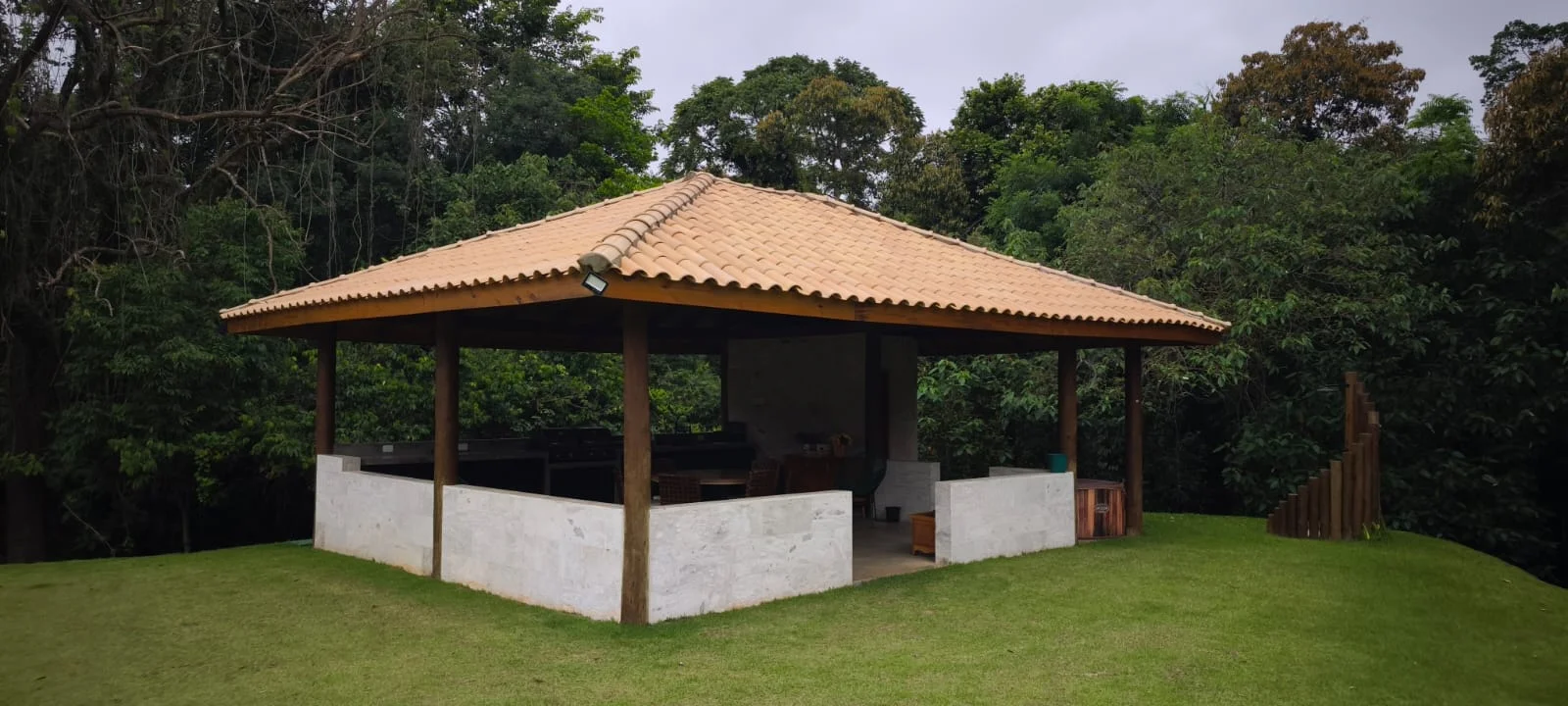 Estruturas de Eucalipto Tratado — foto 10