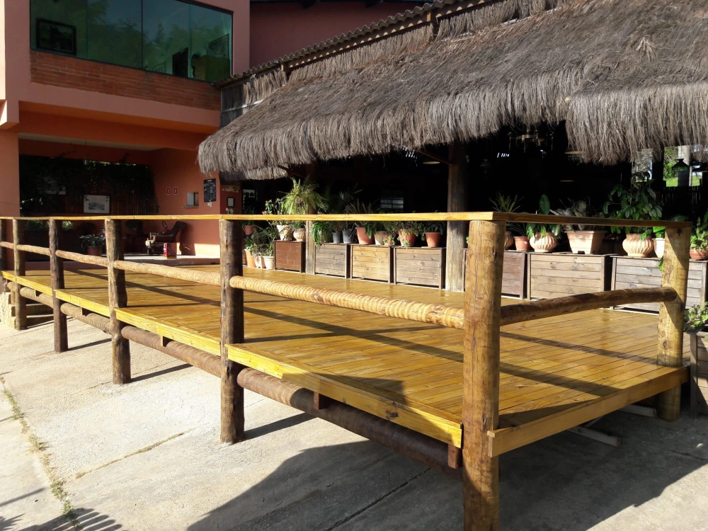 Conhece O Deck De Pinus Tratado? - Madeira Tratada de Alta Qualidade