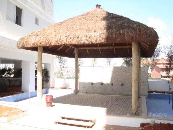 Quiosques De Piaçava E Eucalipto Tratado - Charme, Leveza E Conforto.