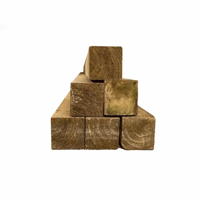 Caibro de Pinus Tratado 4,5x4,5cm com 4,00m de comprimento
