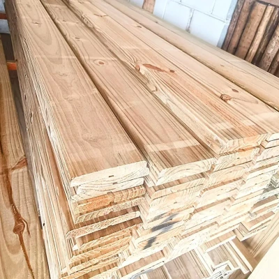 Deck de Pinus Tratado Boleado 14cm com 3,00m