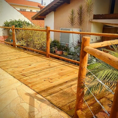 Deck de Pinus Tratado Boleado 14cm com 3,00m