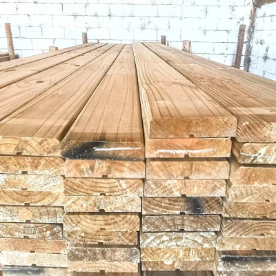 Deck de Pinus Tratado Boleado 3,5x14cm com 3,00m