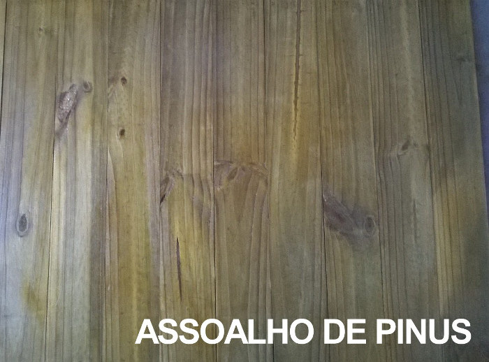 Assoalho de Pinus Tratado