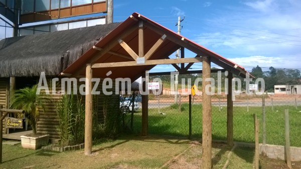 Cobertura Rústica para Jardim