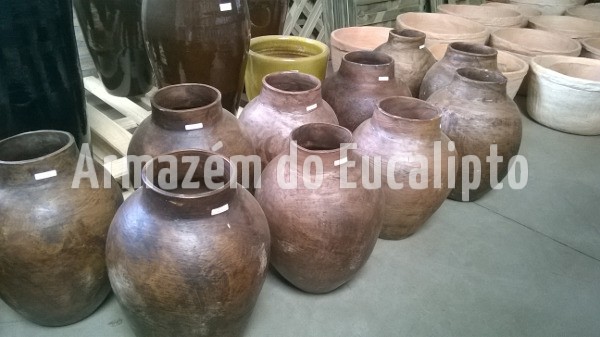 Vasos e Acessórios para Jardim
